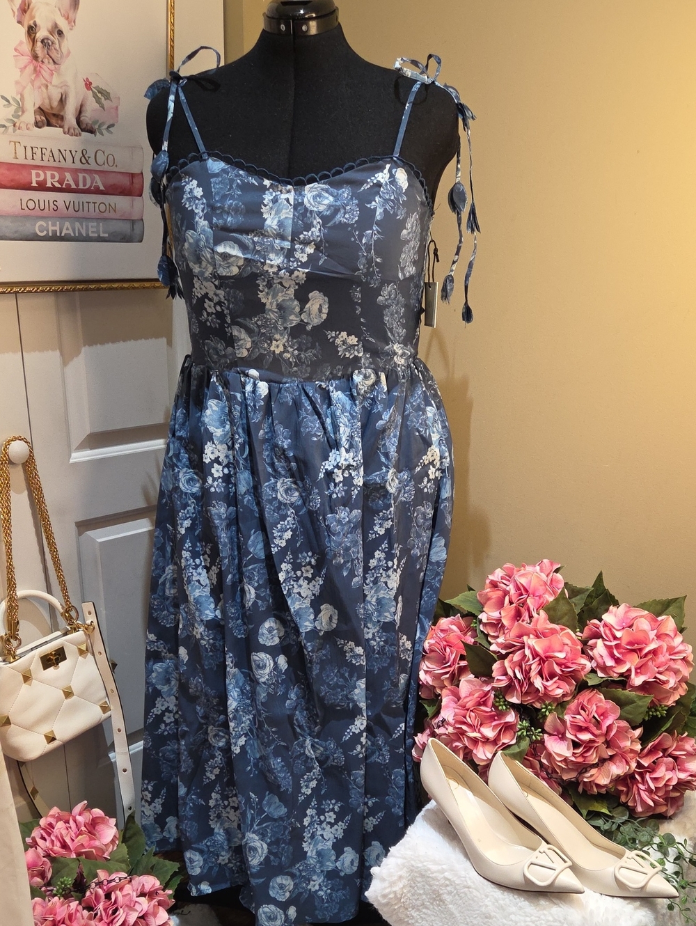 Nwt XL,L,M LEA Blue Floral Tie-Shoulder Maxi Dress